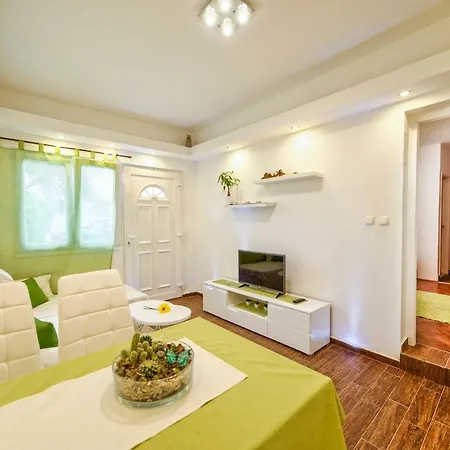Apartments Arbis Lopar Exterior photo