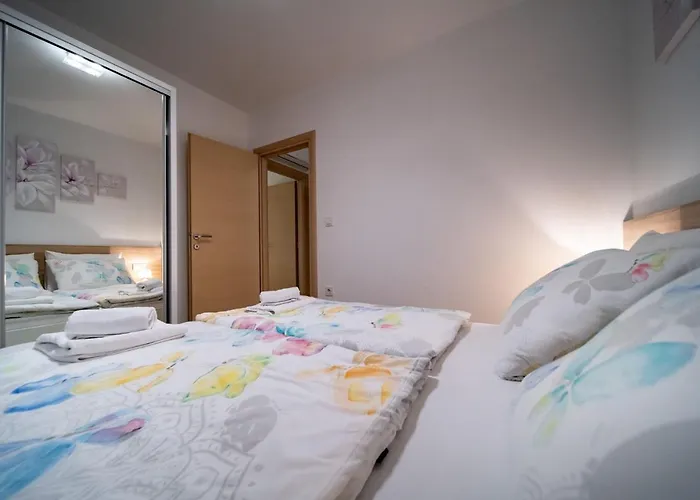Apartments Arbis