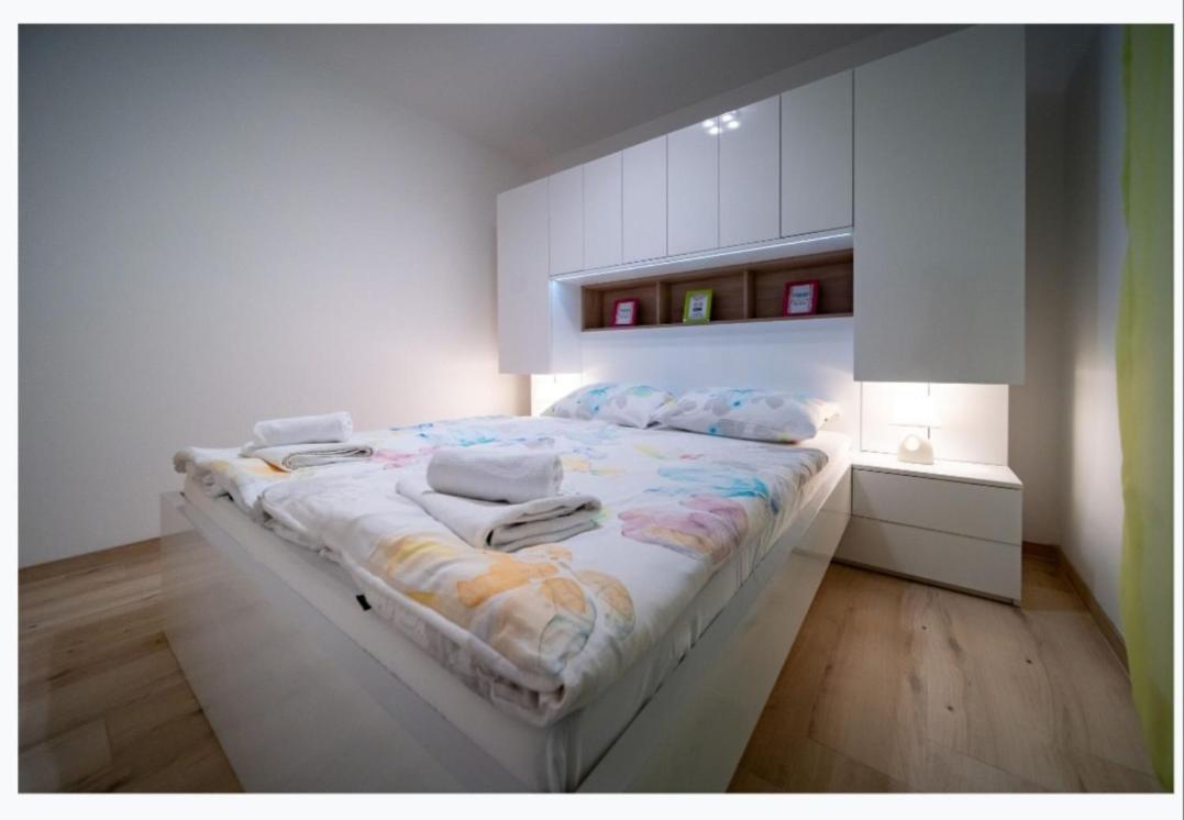 Apartma Arbis *